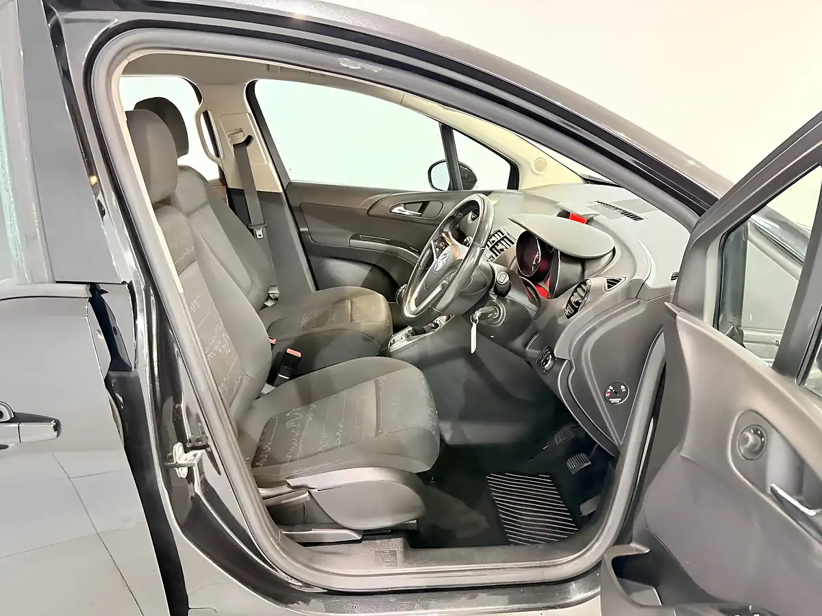 Used 2017 Vauxhall Meriva Life Black - Interior and Exterior details 14