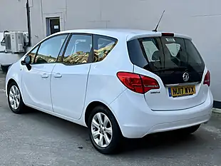 Used 2017 Vauxhall Meriva Life White - Interior and Exterior details 3