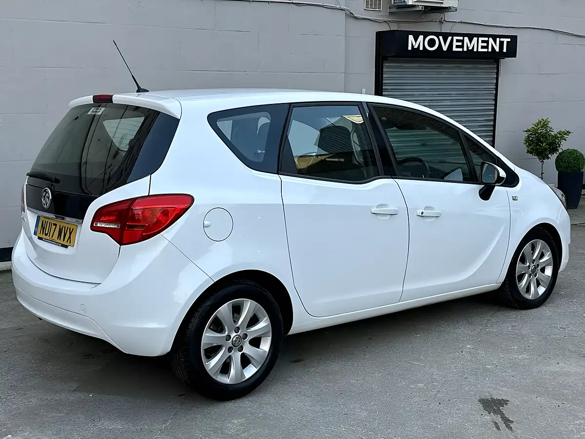 Used 2017 Vauxhall Meriva Life White - Interior and Exterior details 4