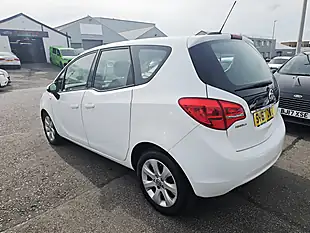 Used 2017 Vauxhall Meriva Life White - Interior and Exterior details 2