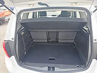 Used 2017 Vauxhall Meriva Life White - Interior and Exterior details 7