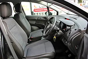 Used 2017 Vauxhall Meriva Tech Line Black - Interior and Exterior details 11