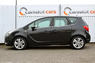 Used 2017 Vauxhall Meriva Tech Line Black - Interior and Exterior details 4