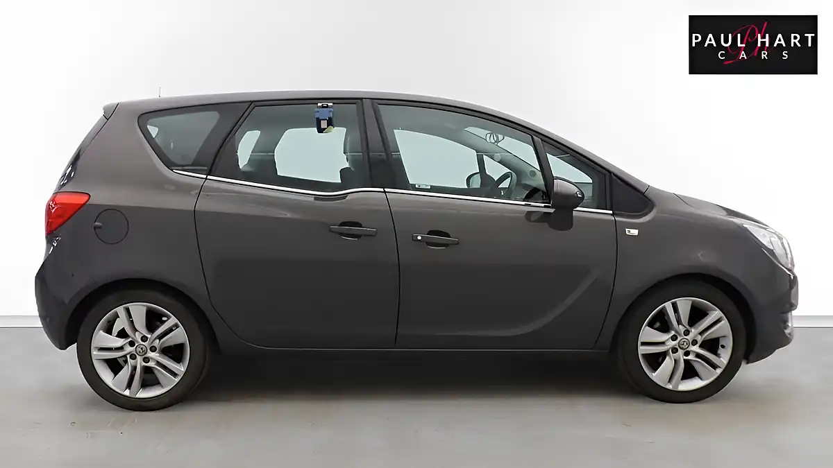 Used 2017 Vauxhall Meriva Tech Line Grey - Interior and Exterior details 18