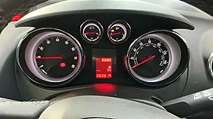 Used 2017 Vauxhall Meriva Tech Line Grey - Interior and Exterior details 2