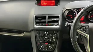 Used 2017 Vauxhall Meriva Tech Line Grey - Interior and Exterior details 8