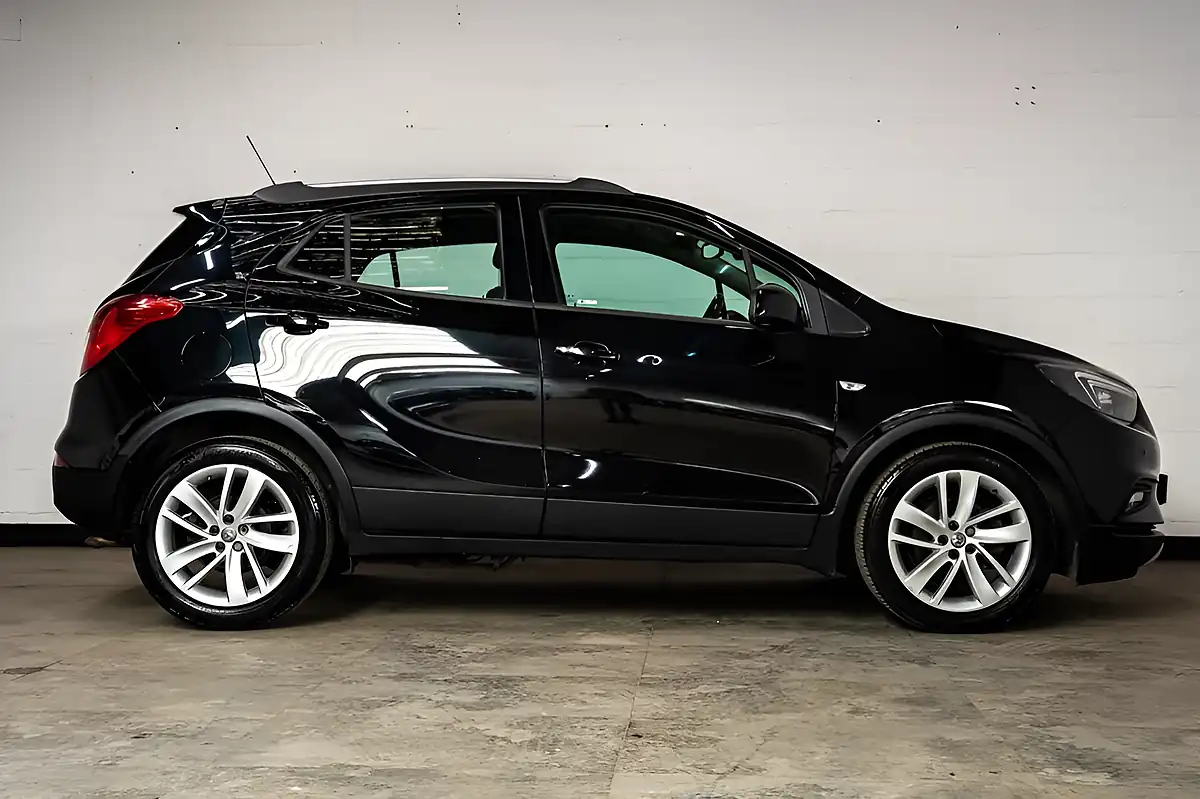 Used 2017 Vauxhall Mokka X Active Black - Interior and Exterior details 11