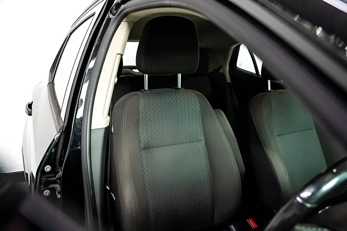 Used 2017 Vauxhall Mokka X Active Black - Interior and Exterior details 4