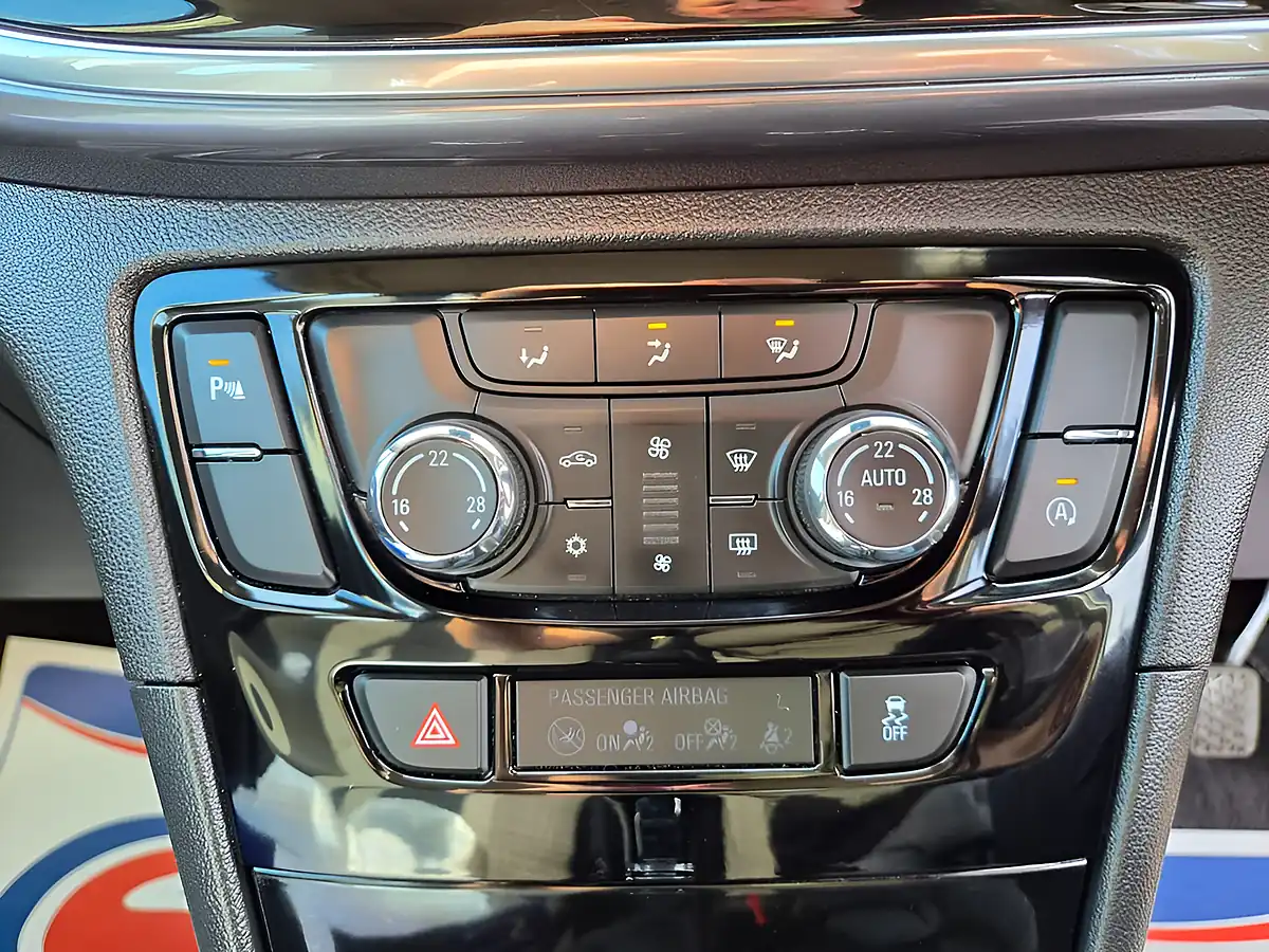 Used 2017 Vauxhall Mokka X Active Black - Interior and Exterior details 19