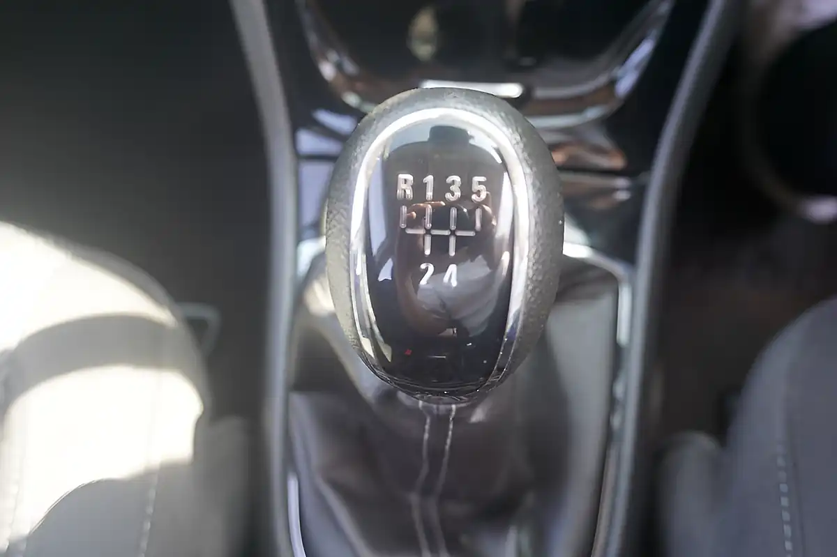 Used 2017 Vauxhall Mokka X Active Black - Interior and Exterior details 17