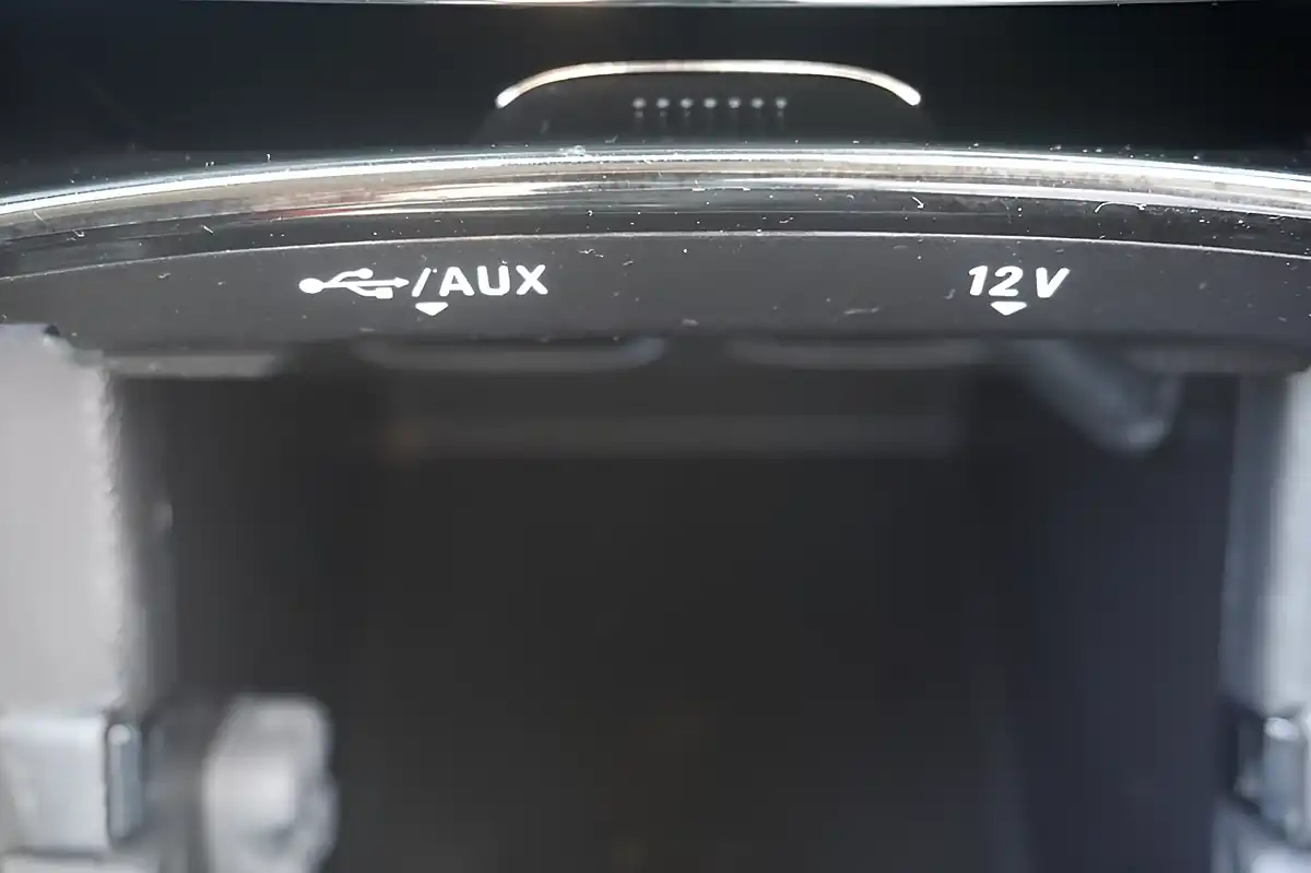 Used 2017 Vauxhall Mokka X Active Black - Interior and Exterior details 18