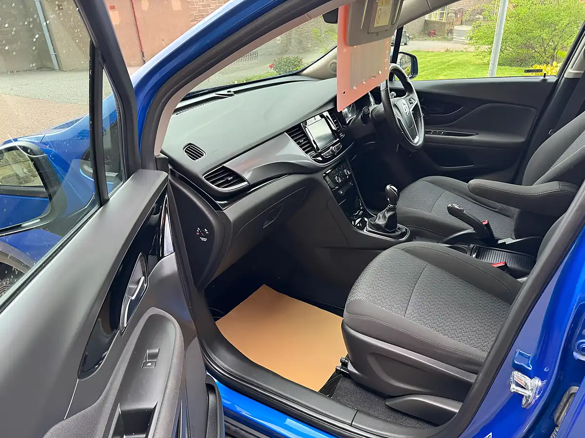 Used 2017 Vauxhall Mokka X Active Blue - Interior and Exterior details 10