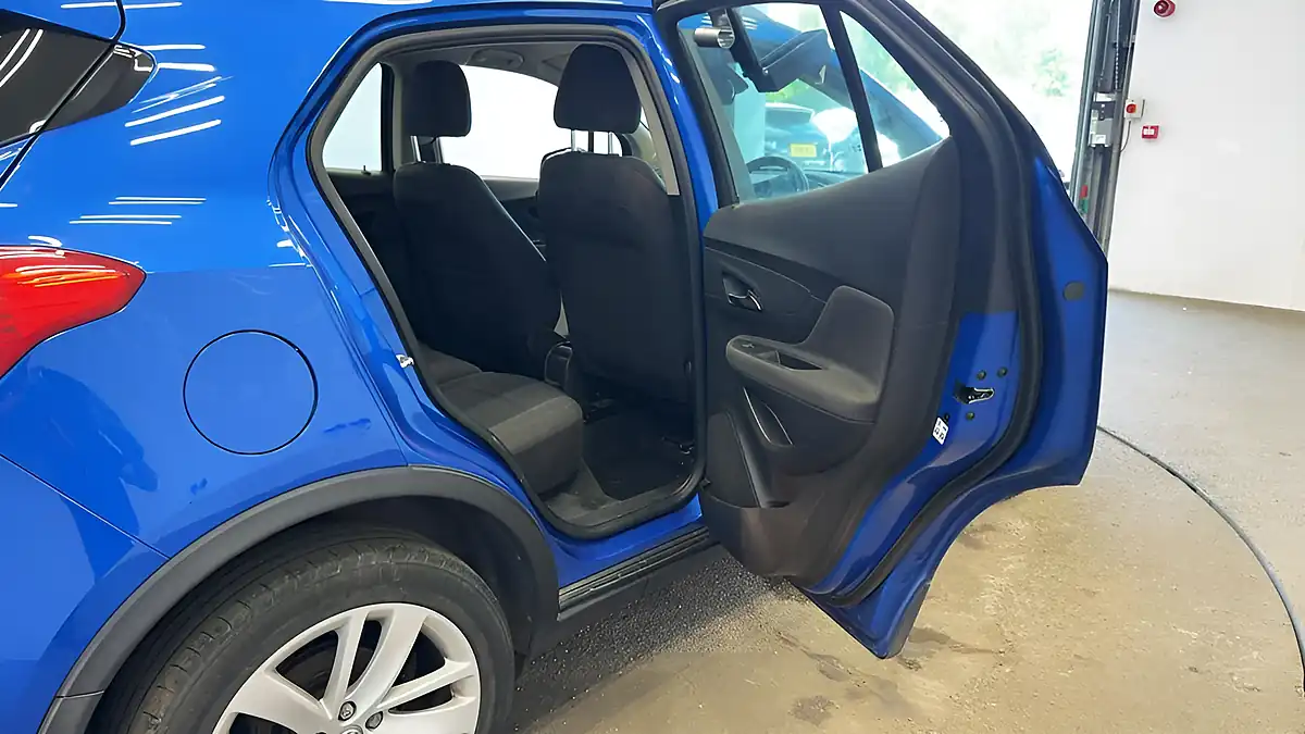 Used 2017 Vauxhall Mokka X Active Blue - Interior and Exterior details 9