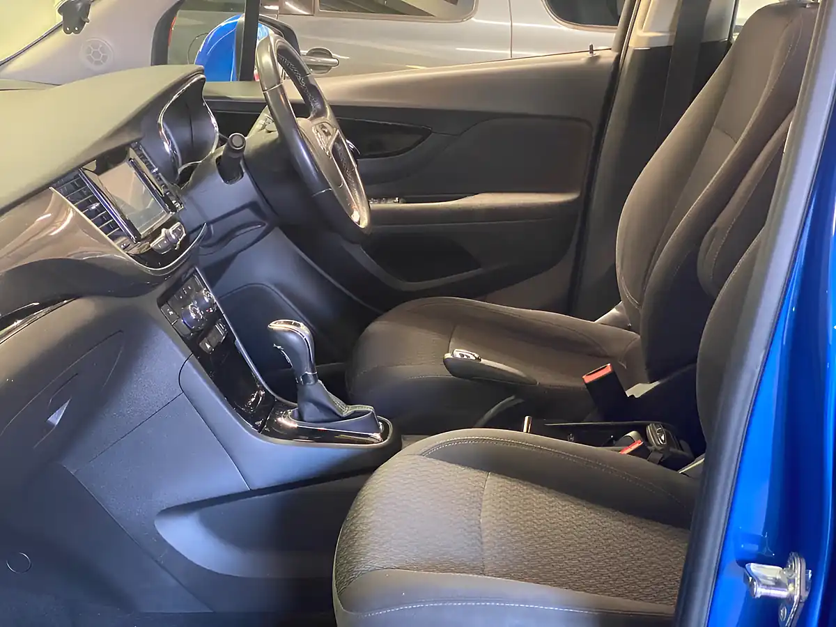 Used 2017 Vauxhall Mokka X Active Boracay Blue - Interior and Exterior details 12