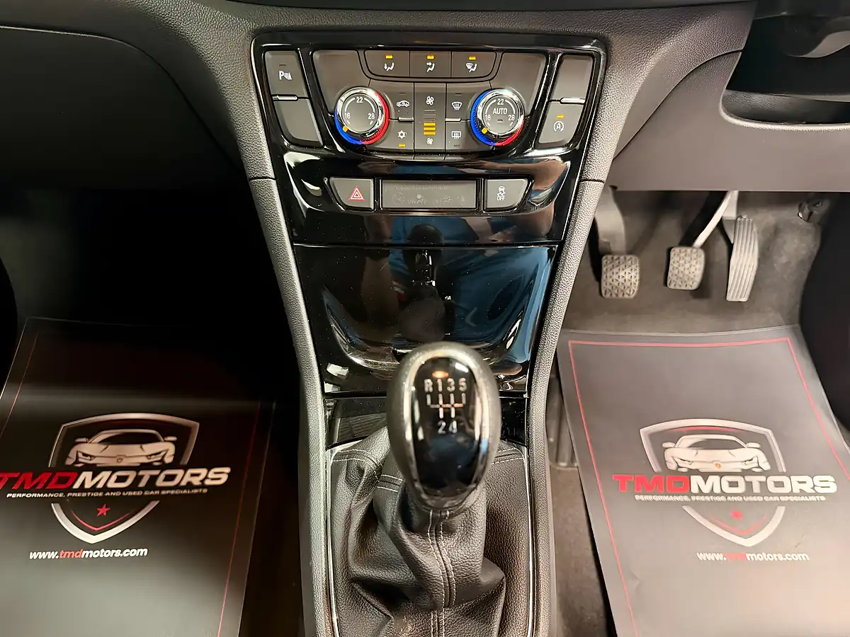 Used 2017 Vauxhall Mokka X Active Grey - Interior and Exterior details 15