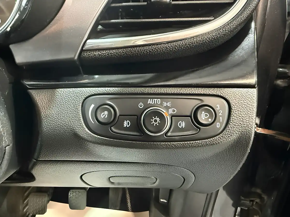 Used 2017 Vauxhall Mokka X Active Grey - Interior and Exterior details 14