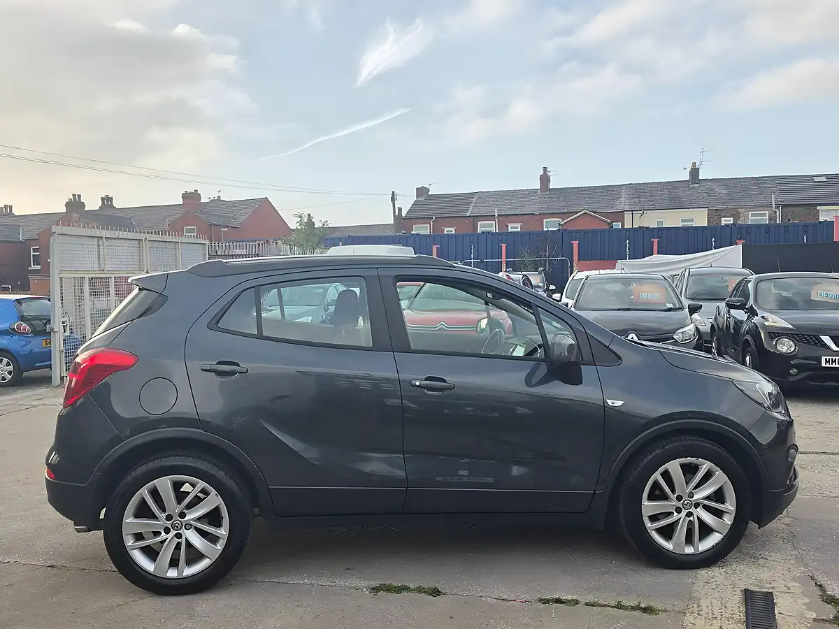 Used 2017 Vauxhall Mokka X Active Grey - Interior and Exterior details 8