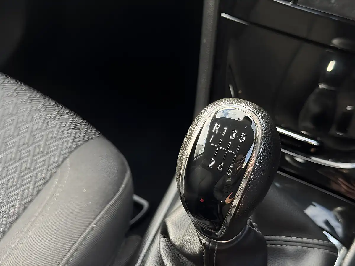 Used 2017 Vauxhall Mokka X Active Grey - Interior and Exterior details 18