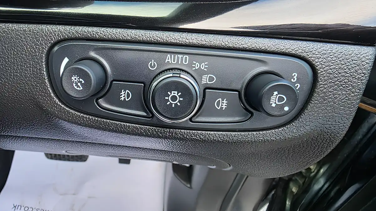 Used 2017 Vauxhall Mokka X Active - Interior and Exterior details 17