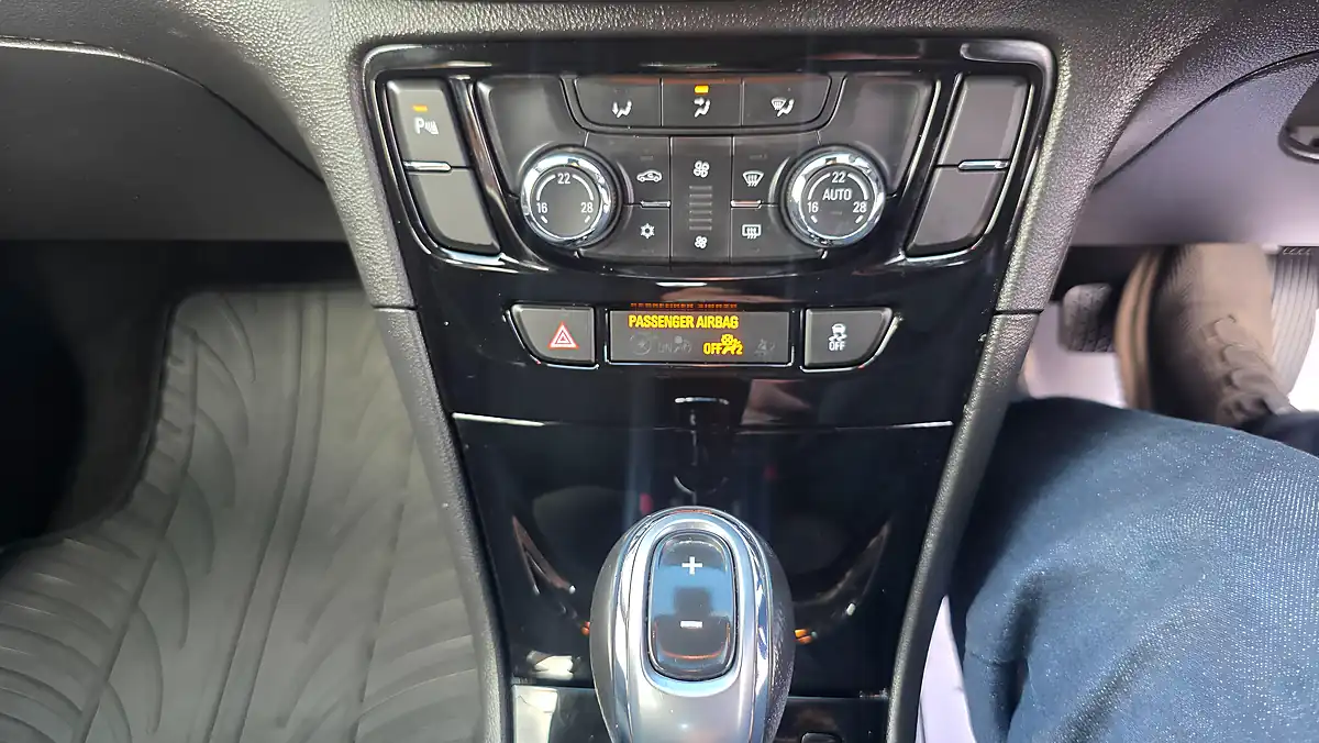 Used 2017 Vauxhall Mokka X Active - Interior and Exterior details 18