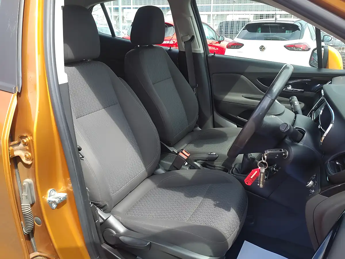 Used 2017 Vauxhall Mokka X Active Orange - Interior and Exterior details 13