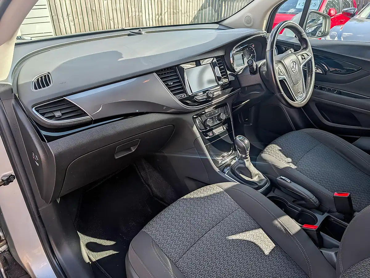Used 2017 Vauxhall Mokka X Active Silver - Interior and Exterior details 13