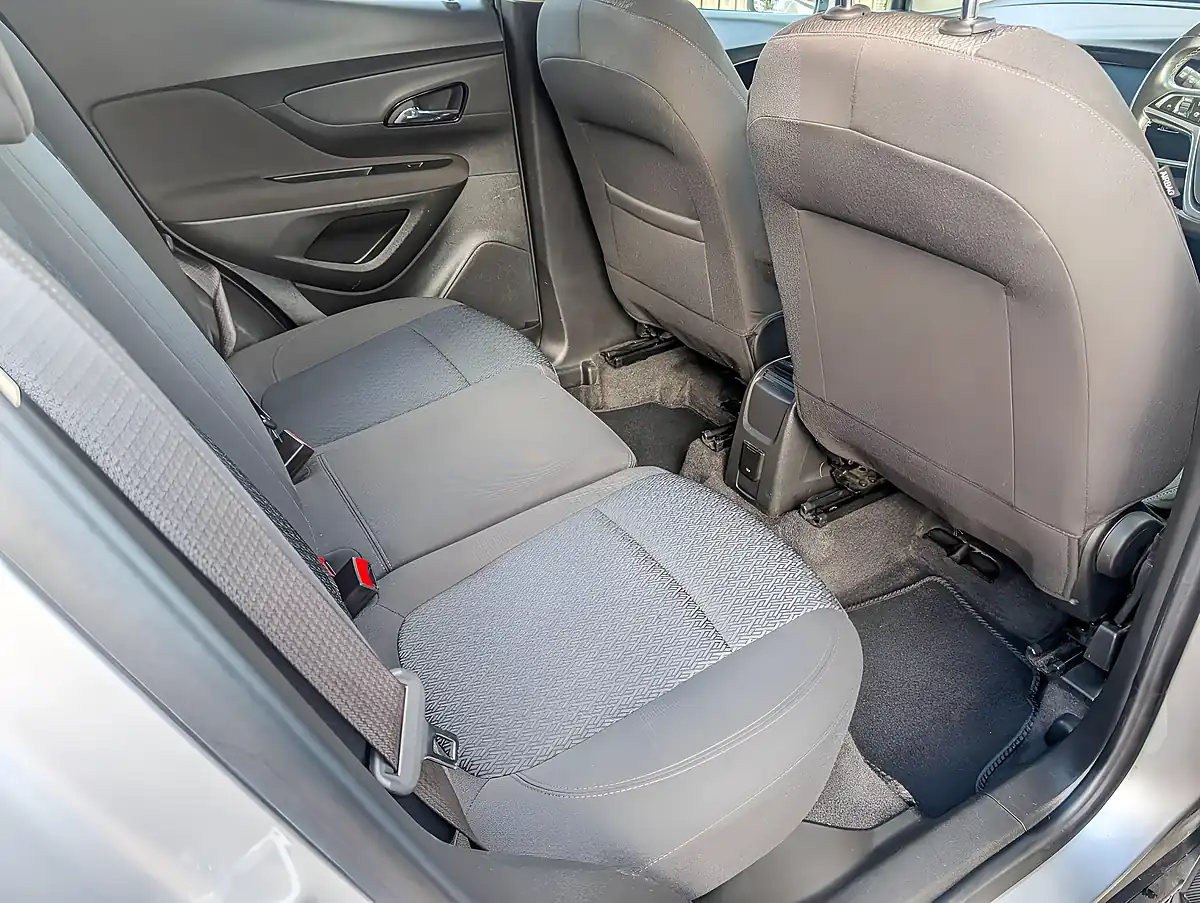 Used 2017 Vauxhall Mokka X Active Silver - Interior and Exterior details 14