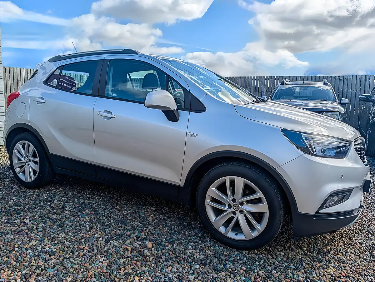 Used 2017 Vauxhall Mokka X Active Silver - Interior and Exterior details 20