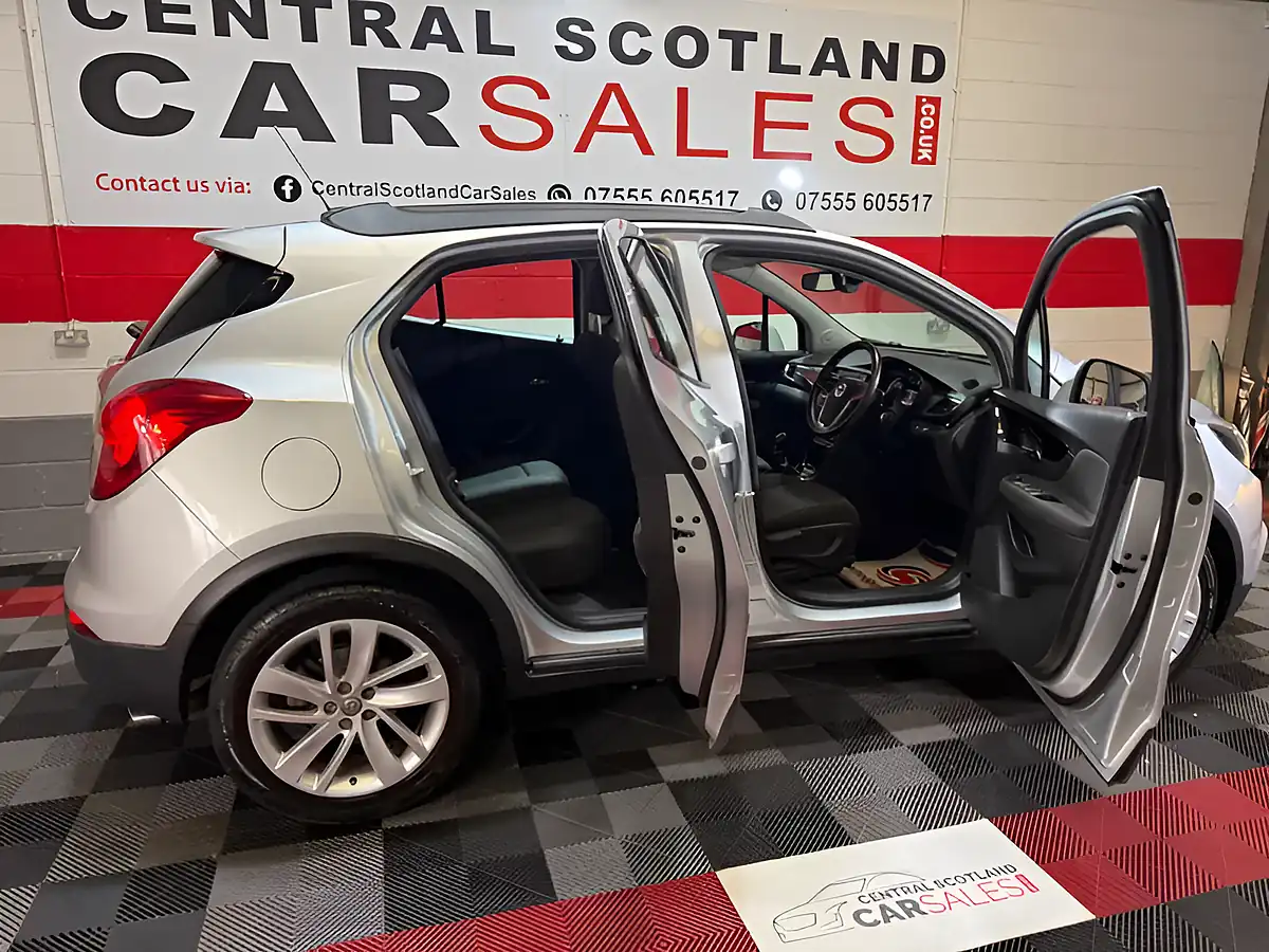 Used 2017 Vauxhall Mokka X Active Silver - Interior and Exterior details 12