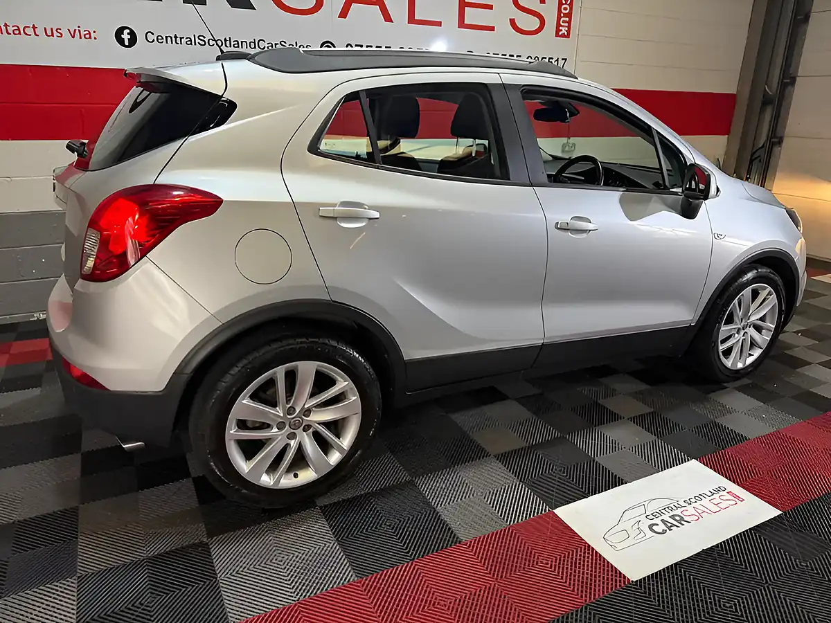 Used 2017 Vauxhall Mokka X Active Silver - Interior and Exterior details 13