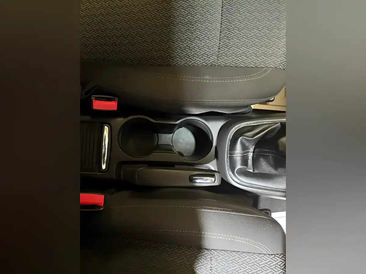 Used 2017 Vauxhall Mokka X Active Silver - Interior and Exterior details 18