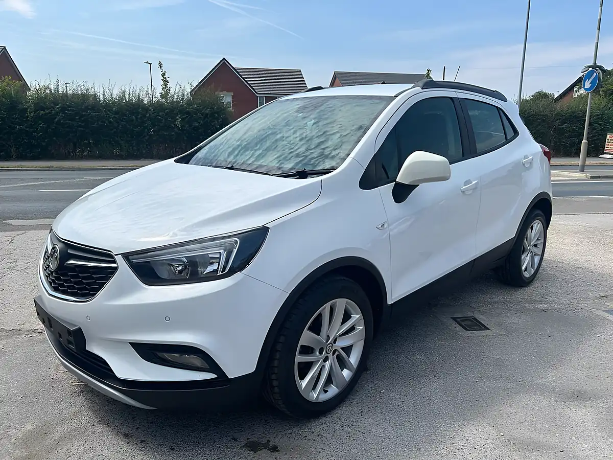 Used 2017 Vauxhall Mokka X Active White - Interior and Exterior details 11