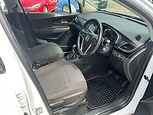 Used 2017 Vauxhall Mokka X Active White - Interior and Exterior details 5