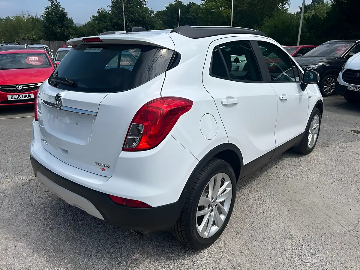 Used 2017 Vauxhall Mokka X Active White - Interior and Exterior details 6