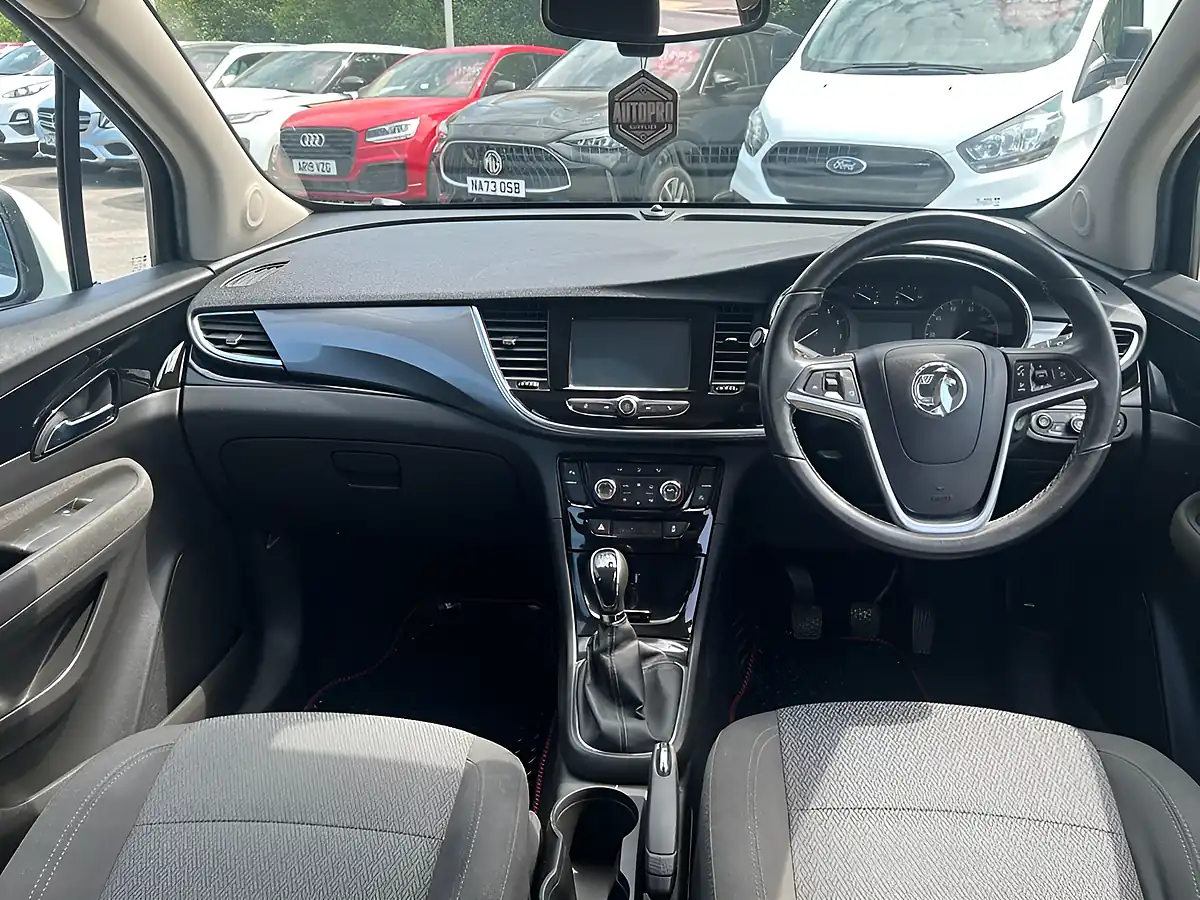 Used 2017 Vauxhall Mokka X Active White - Interior and Exterior details 7