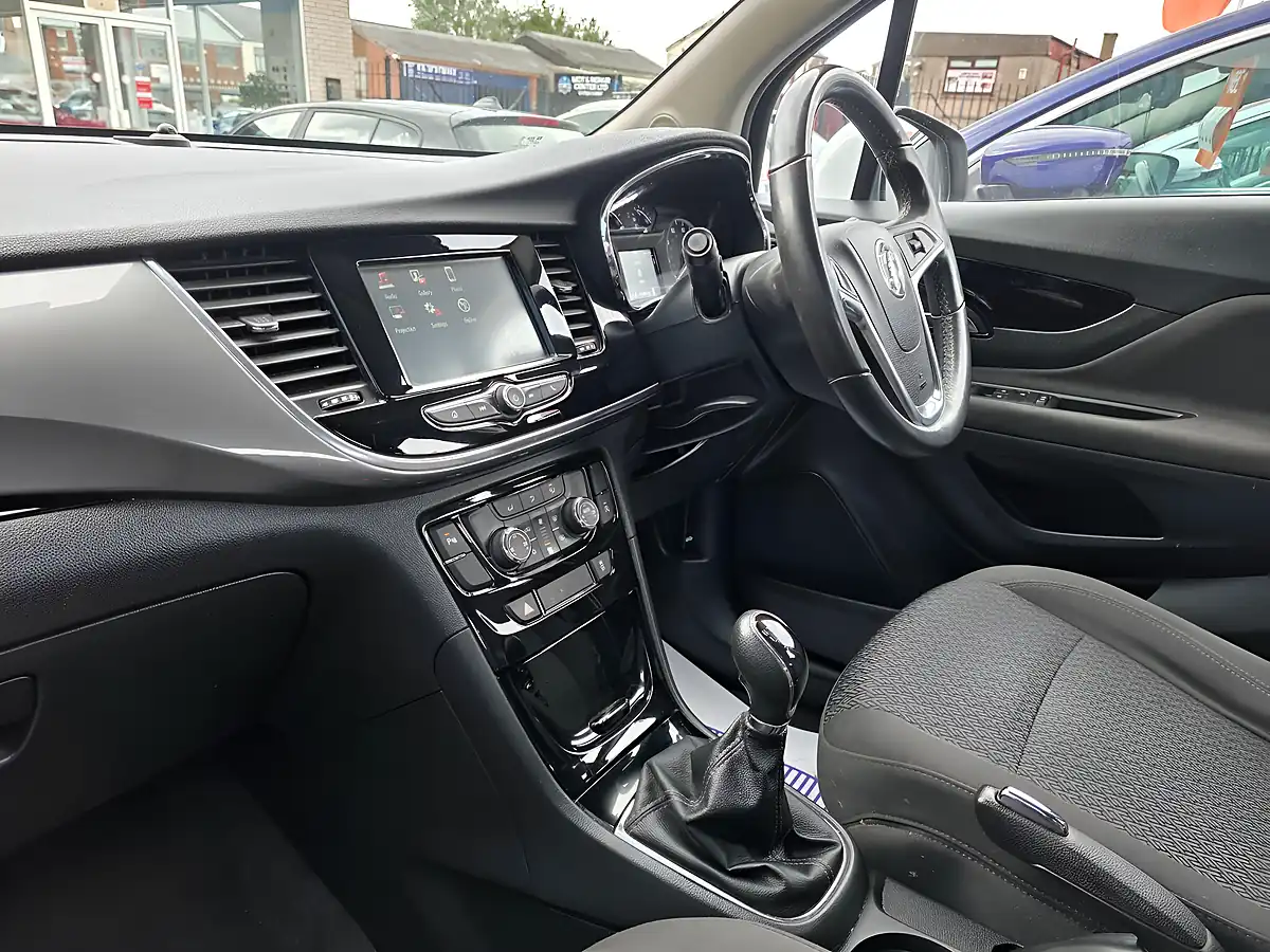Used 2017 Vauxhall Mokka X Active White - Interior and Exterior details 10