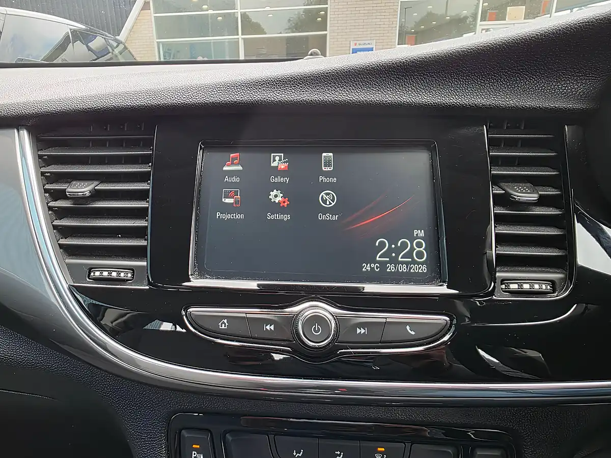 Used 2017 Vauxhall Mokka X Active White - Interior and Exterior details 16
