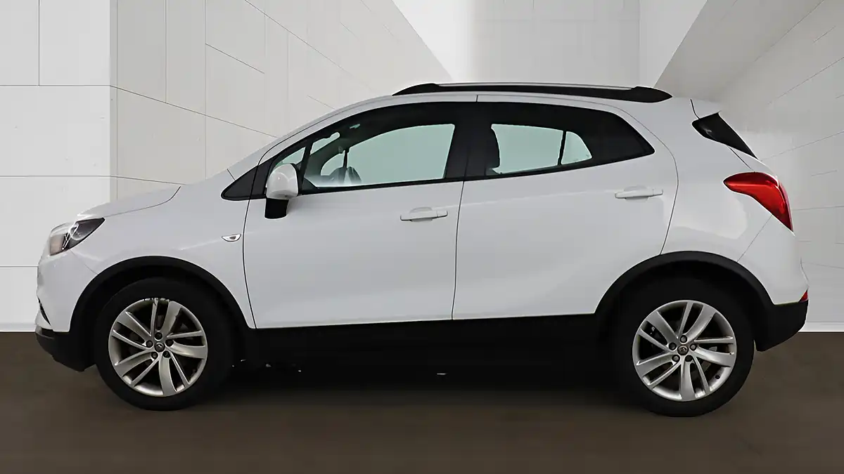 Used 2017 Vauxhall Mokka X Active White - Interior and Exterior details 6