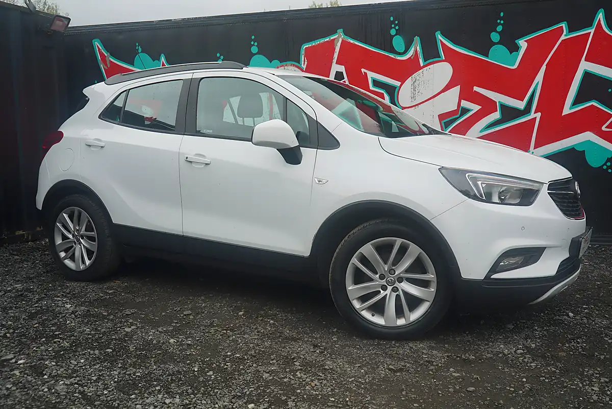 Used 2017 Vauxhall Mokka X Active White - Interior and Exterior details 12