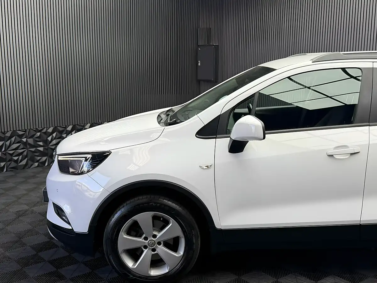 Used 2017 Vauxhall Mokka X Active White - Interior and Exterior details 10