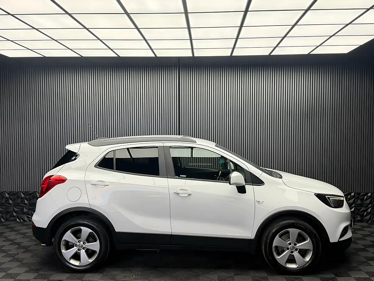 Used 2017 Vauxhall Mokka X Active White - Interior and Exterior details 12