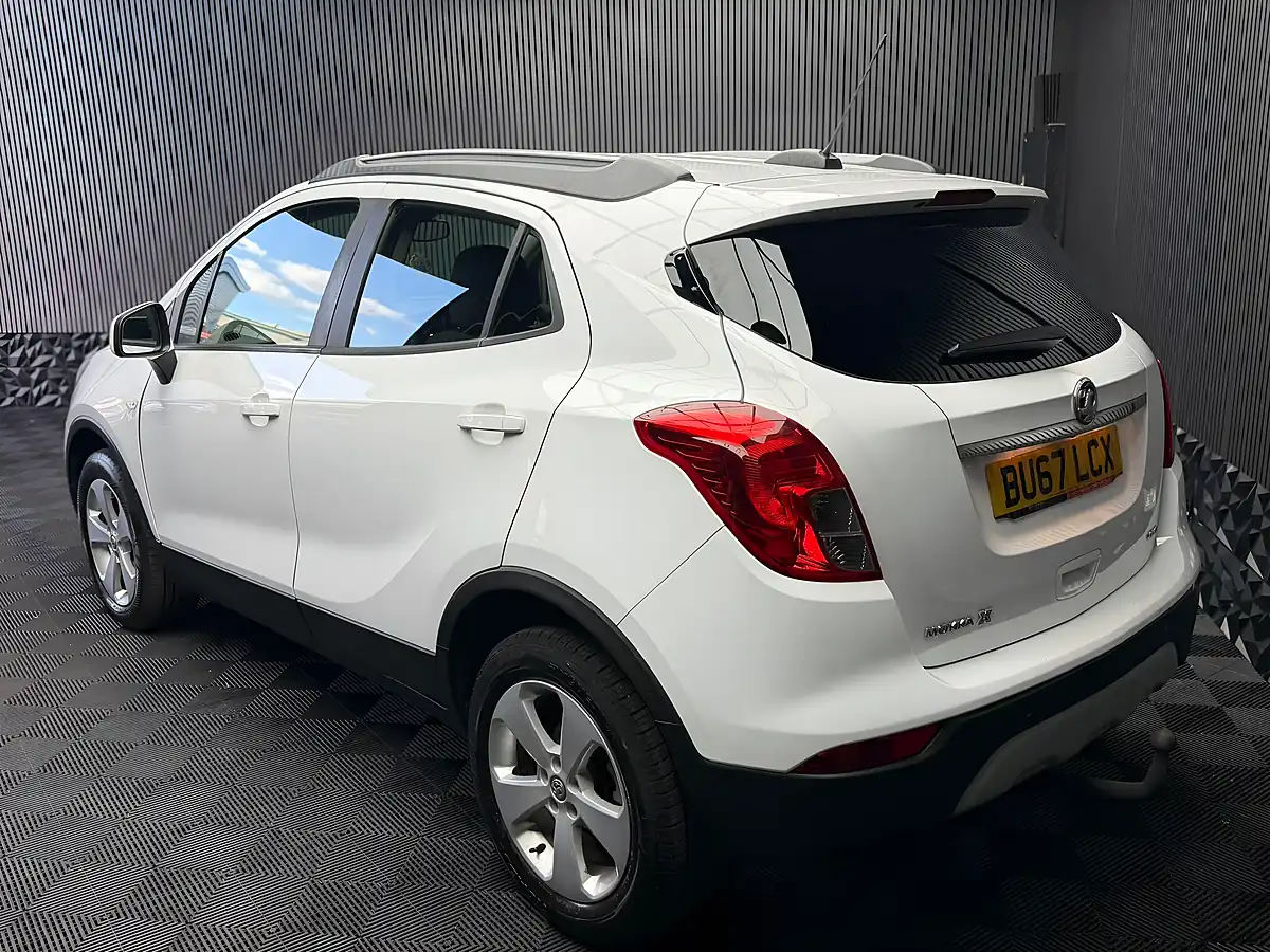 Used 2017 Vauxhall Mokka X Active White - Interior and Exterior details 3