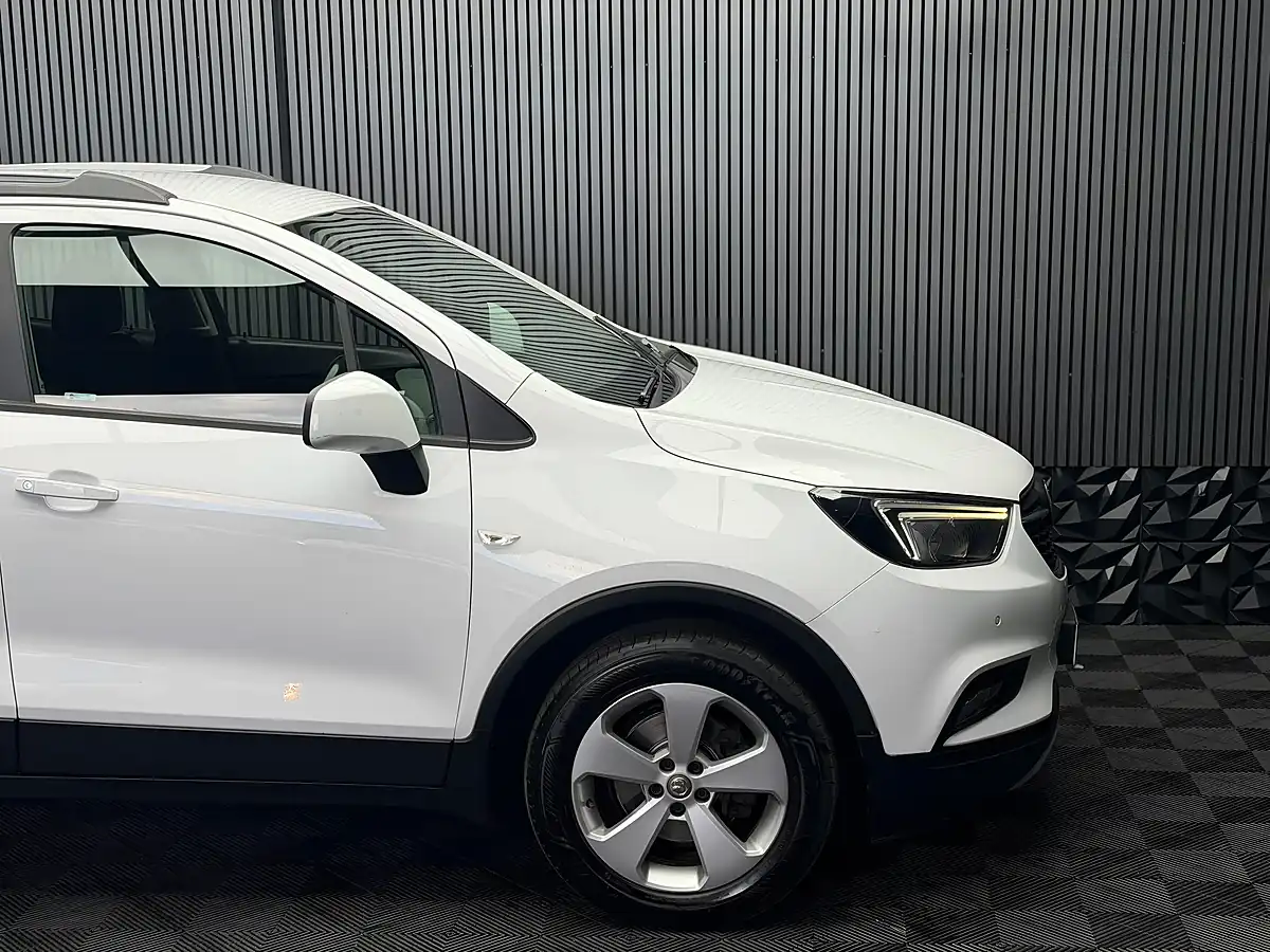 Used 2017 Vauxhall Mokka X Active White - Interior and Exterior details 9