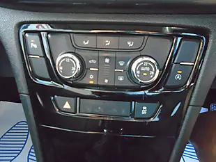 Used 2017 Vauxhall Mokka X Active White - Interior and Exterior details 9