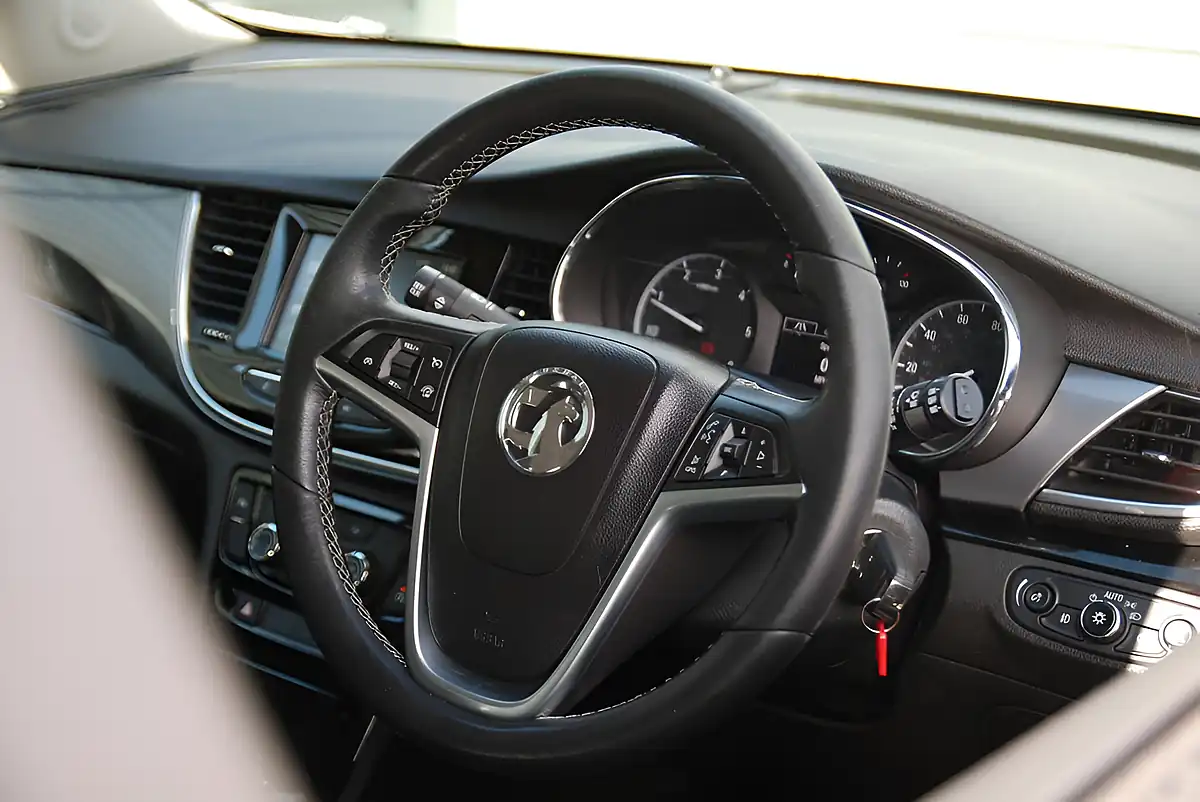 Used 2017 Vauxhall Mokka X Active White - Interior and Exterior details 14