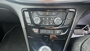 Used 2017 Vauxhall Mokka X Design Nav Blue - Interior and Exterior details 15