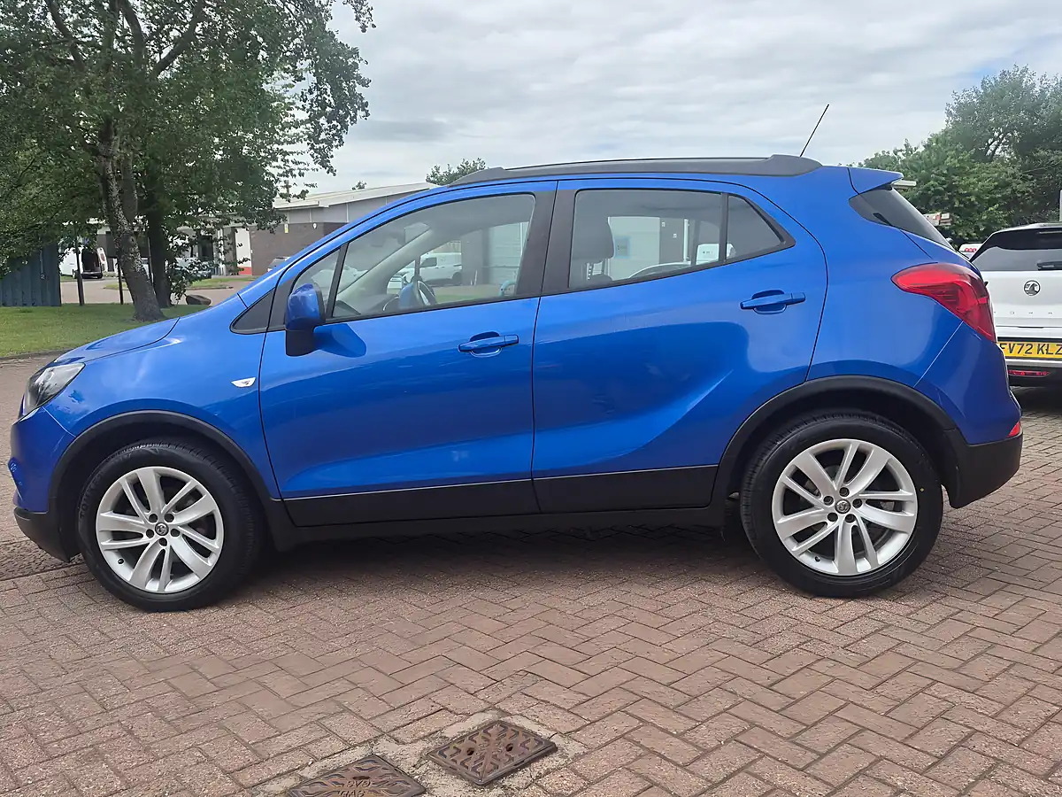 Used 2017 Vauxhall Mokka X Design Nav Boracay Blue - Interior and Exterior details 8