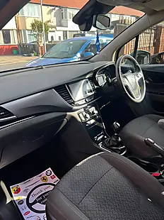 Used 2017 Vauxhall Mokka X Design Nav Platinum Silver - Interior and Exterior details 5