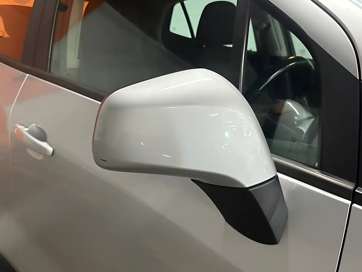 Used 2017 Vauxhall Mokka X Design Nav Silver - Interior and Exterior details 12