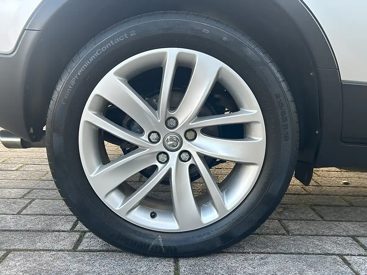Used 2017 Vauxhall Mokka X Design Nav Silver - Interior and Exterior details 4